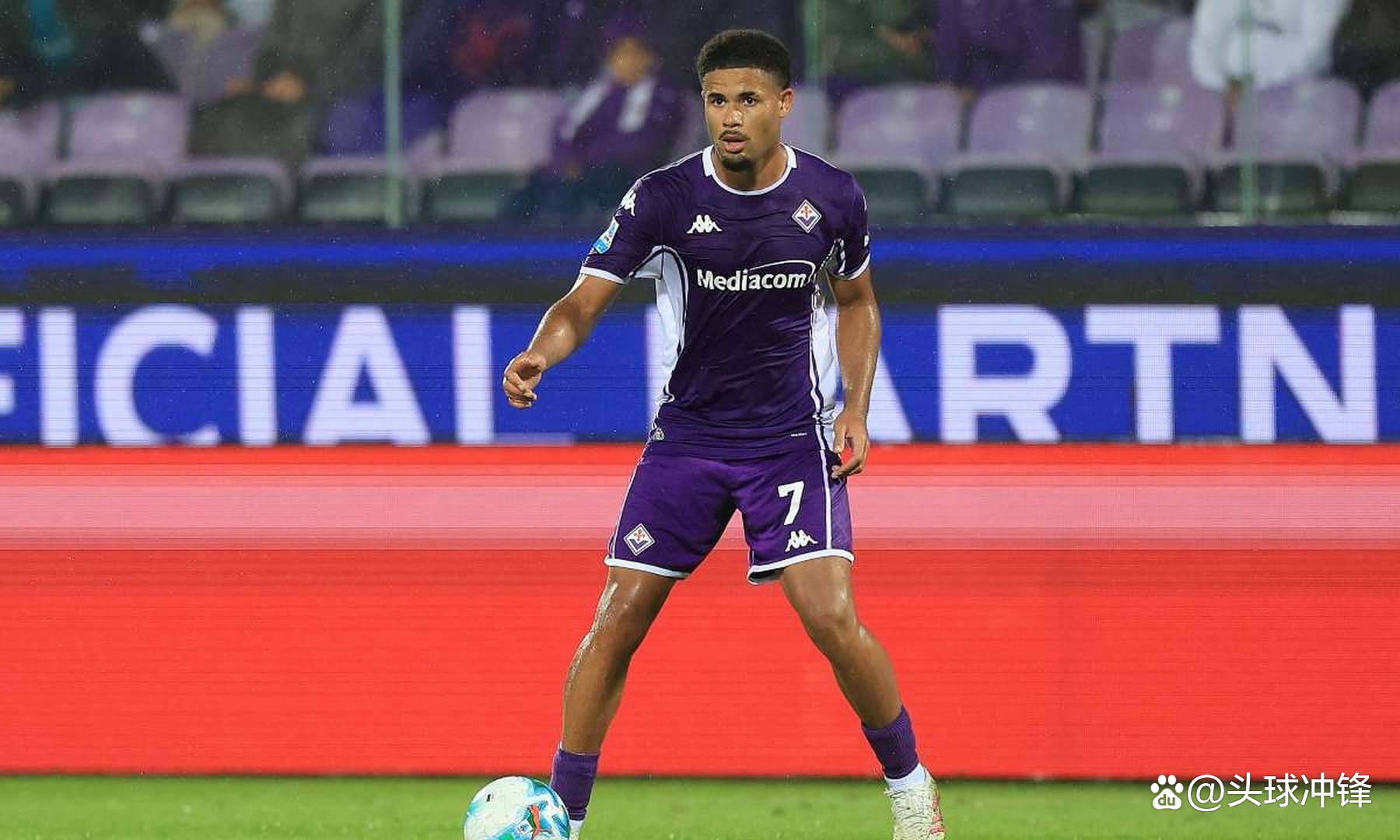 欧宝体育-佛罗伦萨主力队员